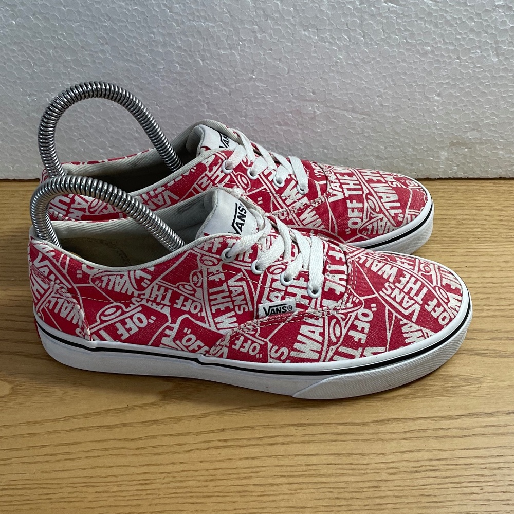 Vans Doheny Logo Sneaker Youth Kids Sz 4.5 Low Top Red & White All Over Pattern - Picture 3 of 10